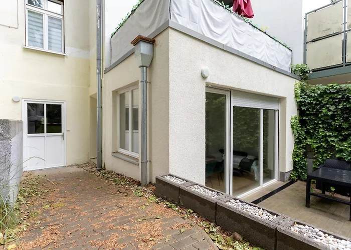 Global Living - Design I I Beamer I Kitchen I Terrace I * Berlin