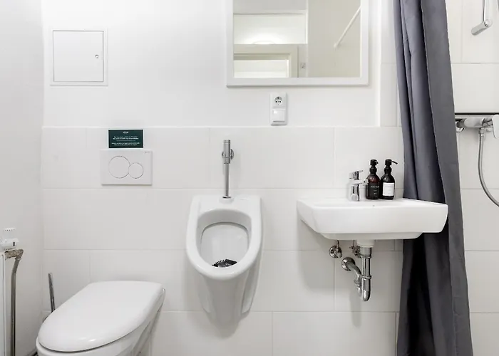 Global Living - Design I I Beamer I Kitchen I Terrace I Berlin