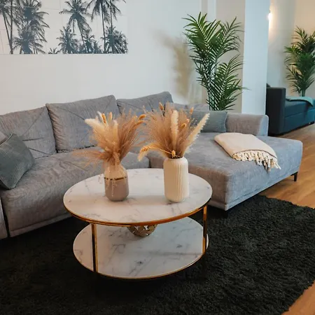 Global Living - Design I I Beamer I Kitchen I Terrace I