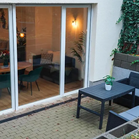 Global Living - Design I I Beamer I Kitchen I Terrace I Apartment *