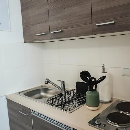 Apartment Global Living - Design I I Beamer I Kitchen I Terrace I