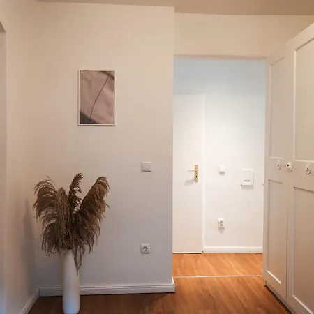 Global Living - Design I I Beamer I Kitchen I Terrace I Apartment Berlin