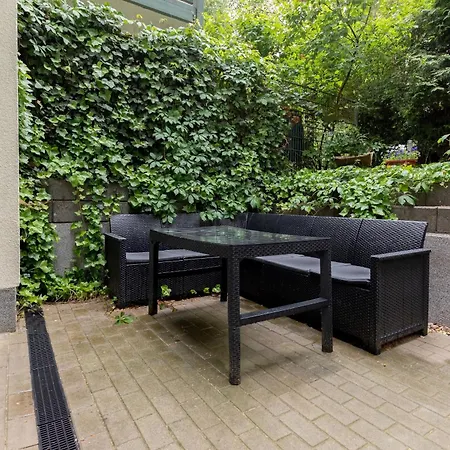 Global Living - Design I I Beamer I Kitchen I Terrace I *