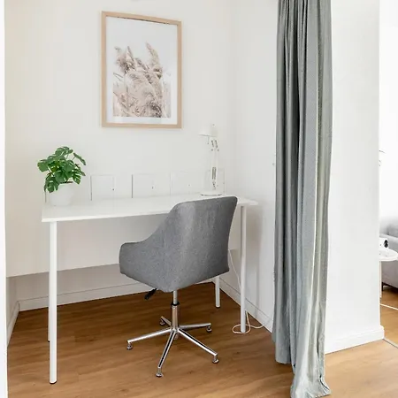 Apartment Global Living - Design I I Beamer I Kitchen I Terrace I Berlin