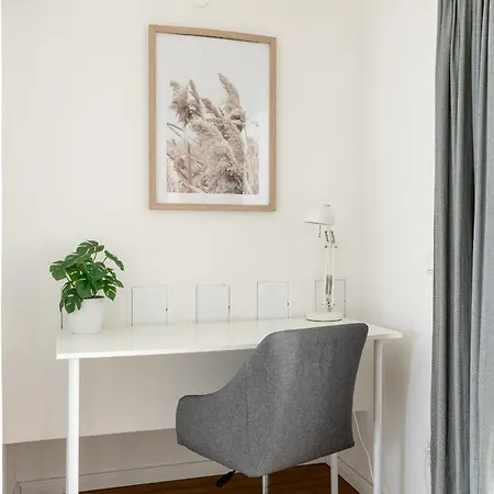 Global Living - Design I I Beamer I Kitchen I Terrace I * ベルリン