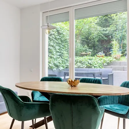 Apartment Global Living - Design I I Beamer I Kitchen I Terrace I *