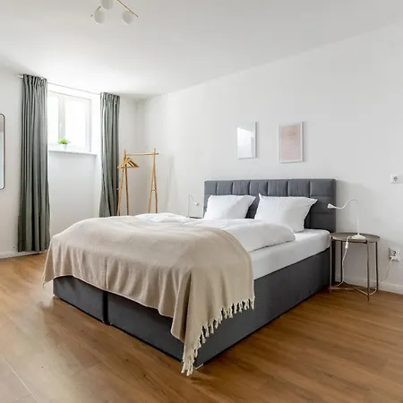 Global Living - Design I I Beamer I Kitchen I Terrace I