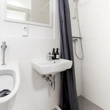 Appartement Global Living - Design I I Beamer I Kitchen I Terrace I *