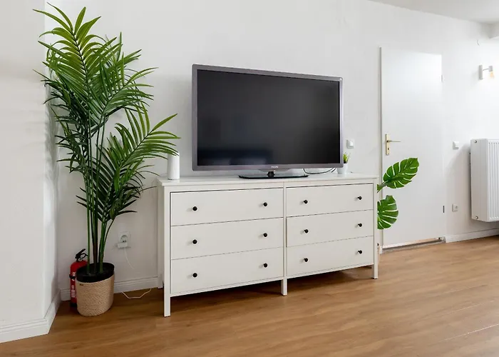 Global Living - Design I I Beamer I Kitchen I Terrace I Berlim