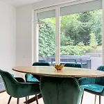 Lägenhet Global Living - Design I I Beamer I Kitchen I Terrace I *