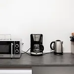 Global Living - Design I I Beamer I Kitchen I Terrace I ברלין