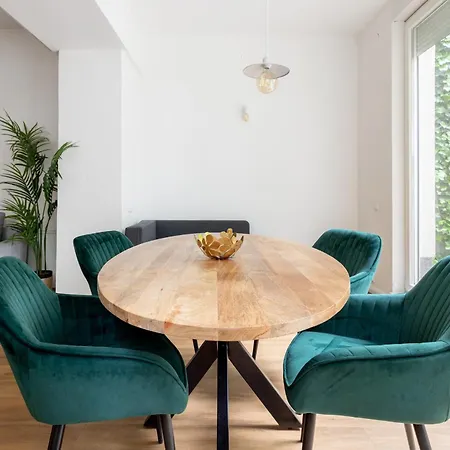 Global Living - Design I I Beamer I Kitchen I Terrace I