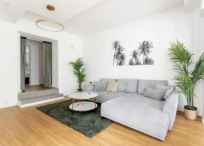 Global Living - Design I I Beamer I Kitchen I Terrace I Lägenhet *